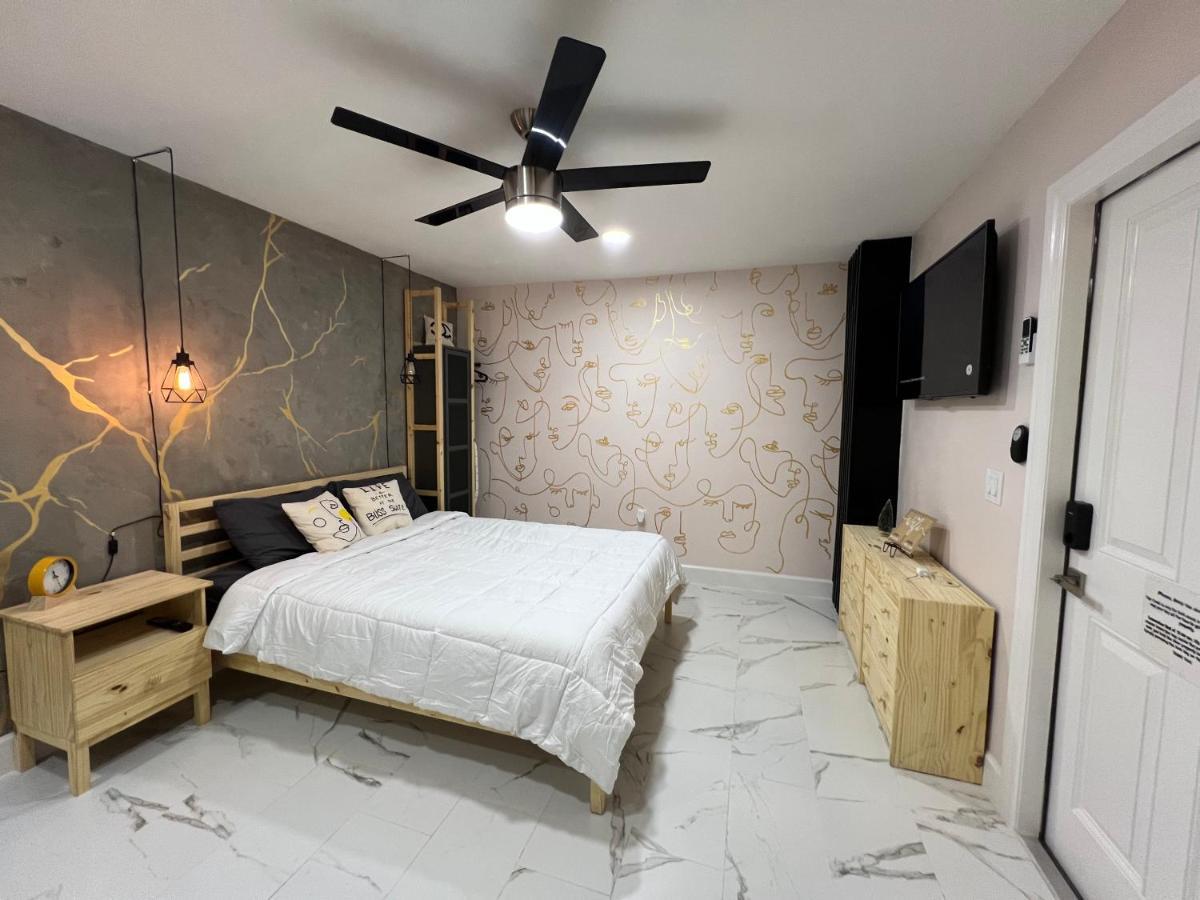 Busch Gardens Bliss Suite-2 タンパ エクステリア 写真