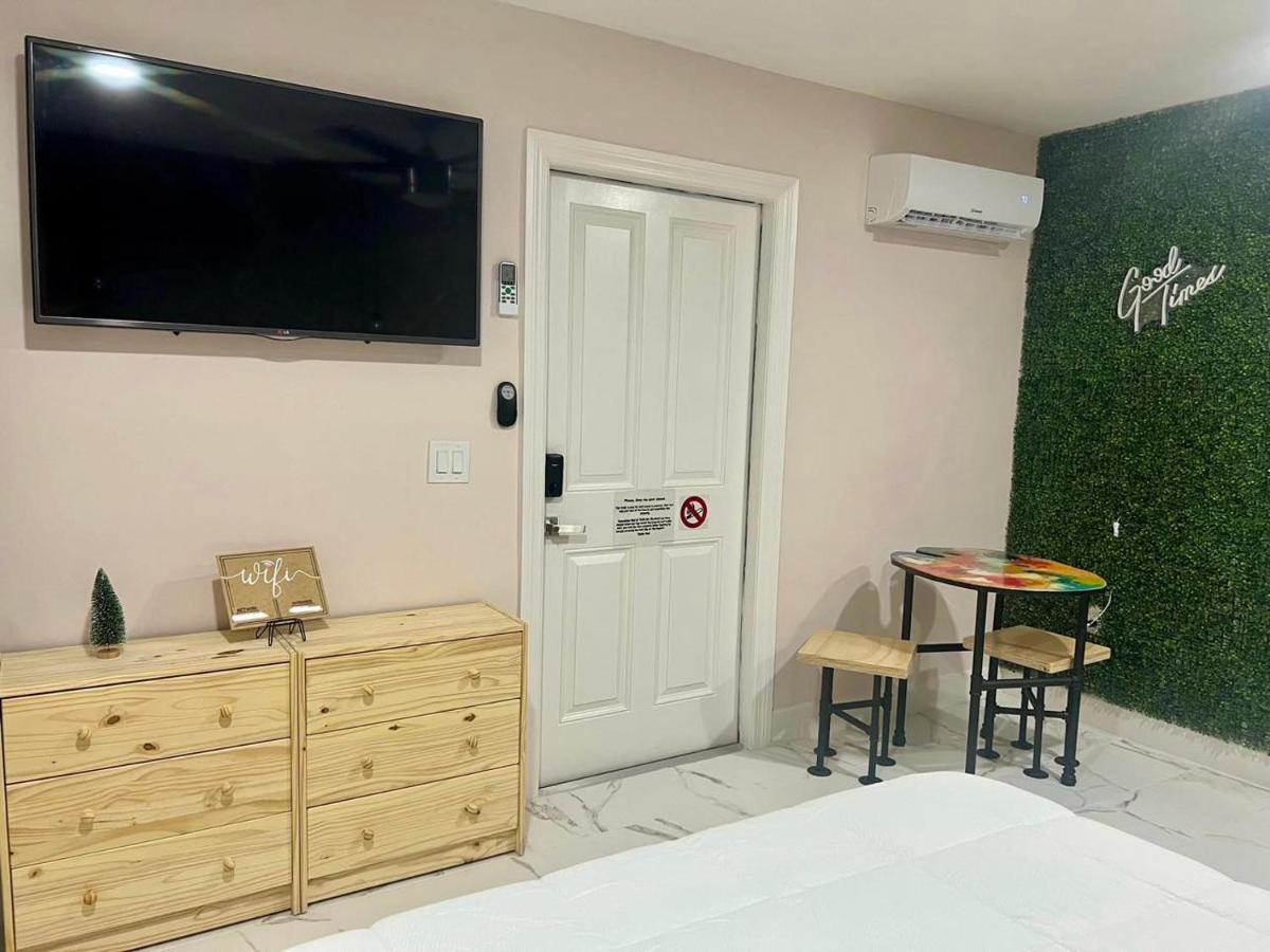 Busch Gardens Bliss Suite-2 タンパ エクステリア 写真